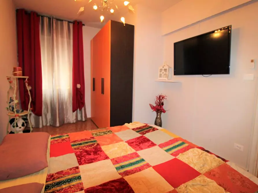 Immagine 15 di Appartamento in vendita  a Pontedera