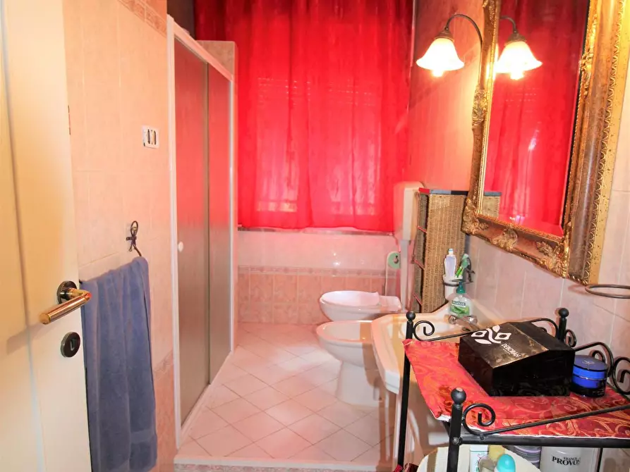 Immagine 17 di Appartamento in vendita  a Pontedera