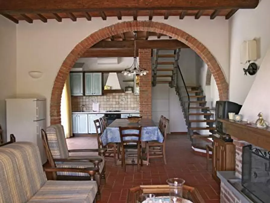 Immagine 22 di Villa in vendita  a Pontedera