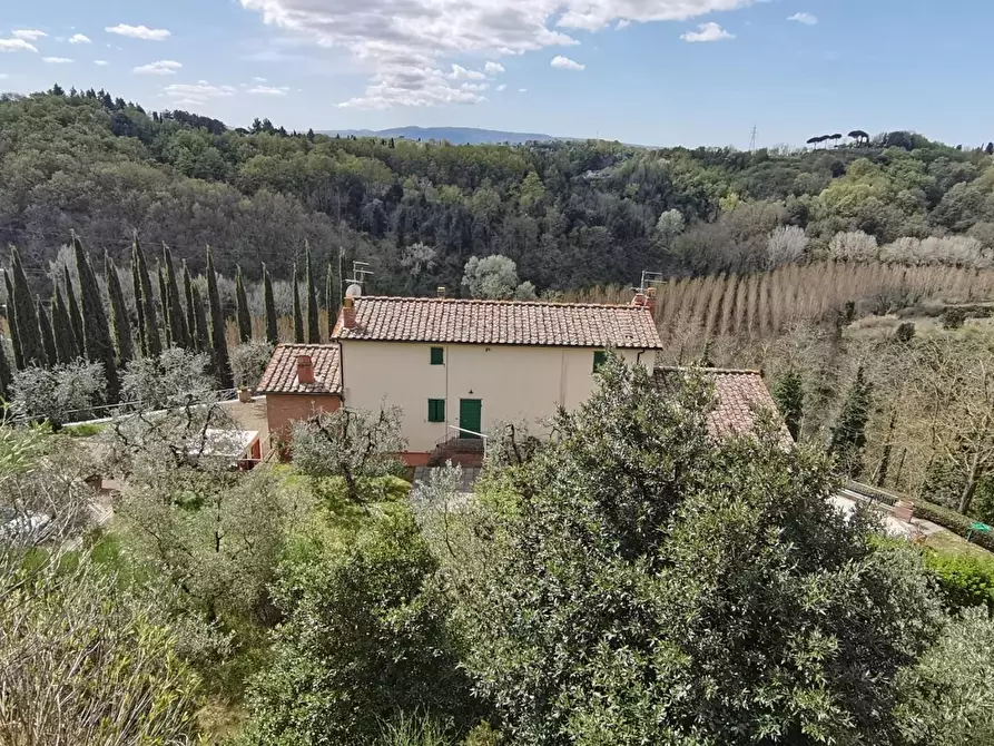 Immagine 9 di Villa in vendita  a Pontedera