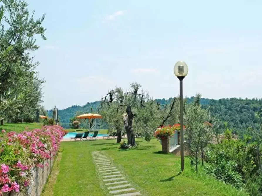 Immagine 19 di Villa in vendita  a Pontedera