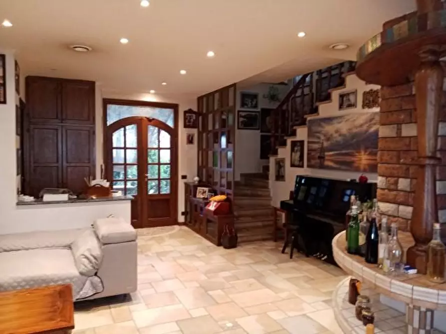 Immagine 4 di Villetta a schiera in vendita  a Tresana