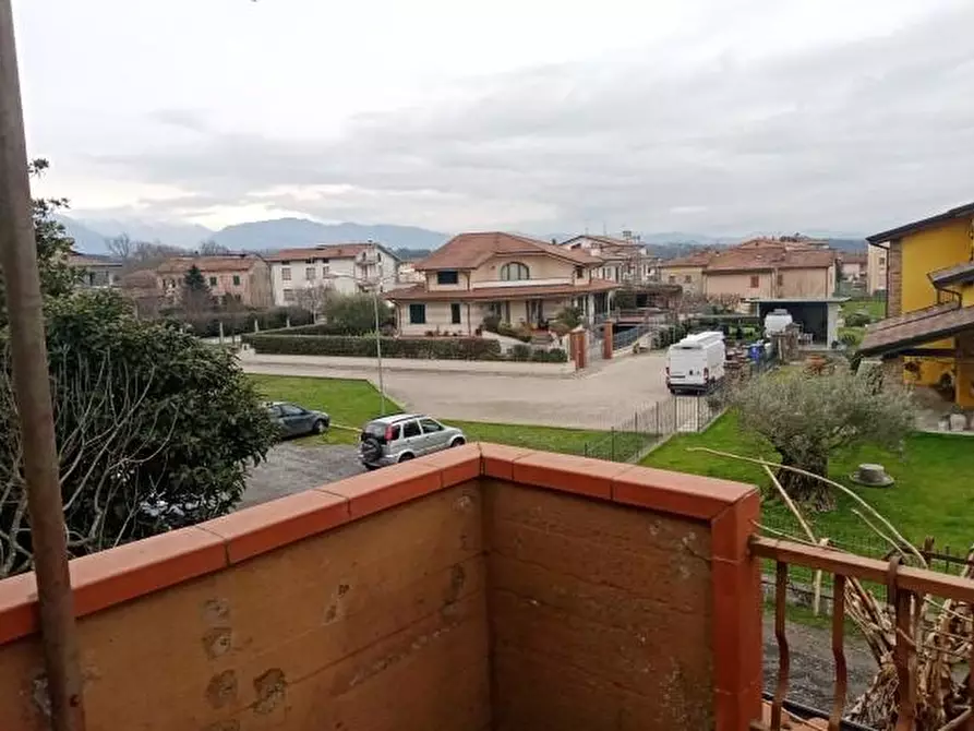 Immagine 10 di Villetta a schiera in vendita  a Tresana