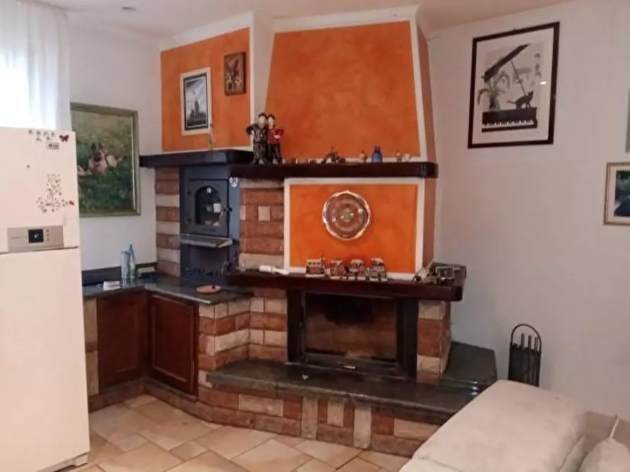 Immagine 7 di Villetta a schiera in vendita  a Tresana