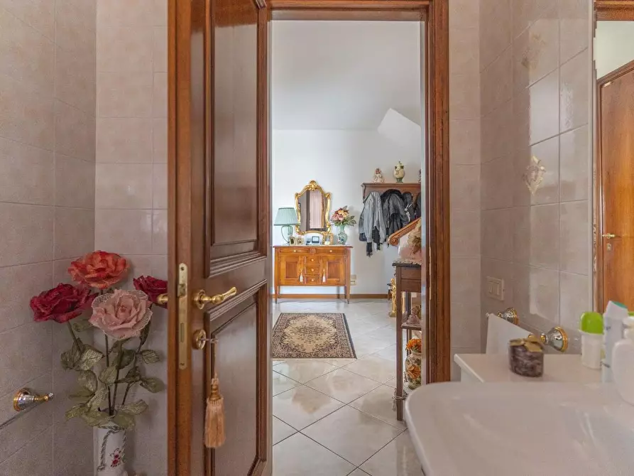 Immagine 18 di Appartamento in vendita  a Certaldo