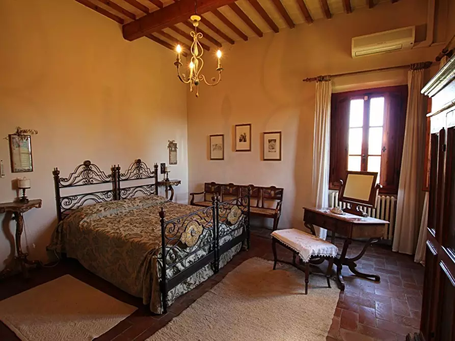 Immagine 6 di Casa colonica in vendita  a Fucecchio