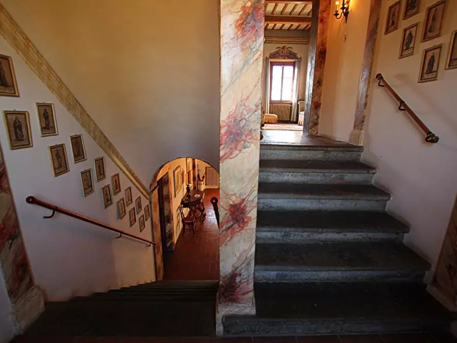 Immagine 10 di Casa colonica in vendita  a Fucecchio