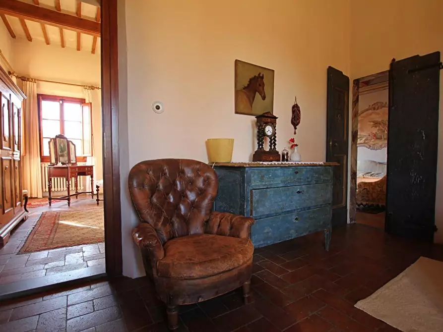 Immagine 8 di Casa colonica in vendita  a Fucecchio