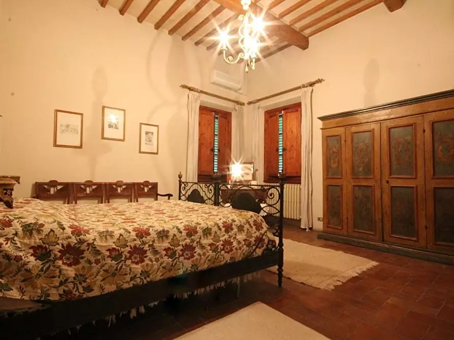 Immagine 18 di Casa colonica in vendita  a Fucecchio