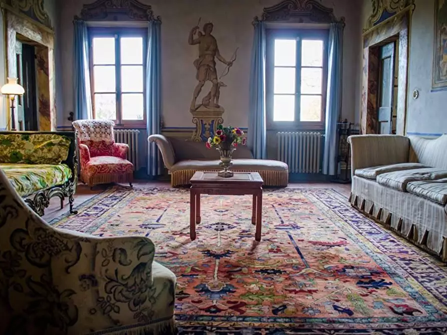 Immagine 2 di Casa colonica in vendita  a Fucecchio