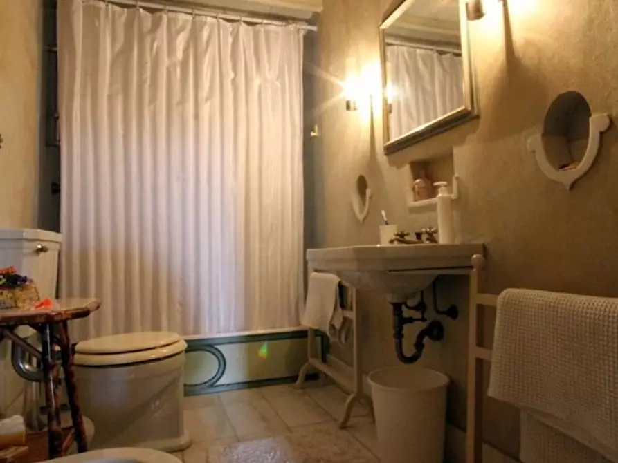 Immagine 15 di Casa colonica in vendita  a Fucecchio