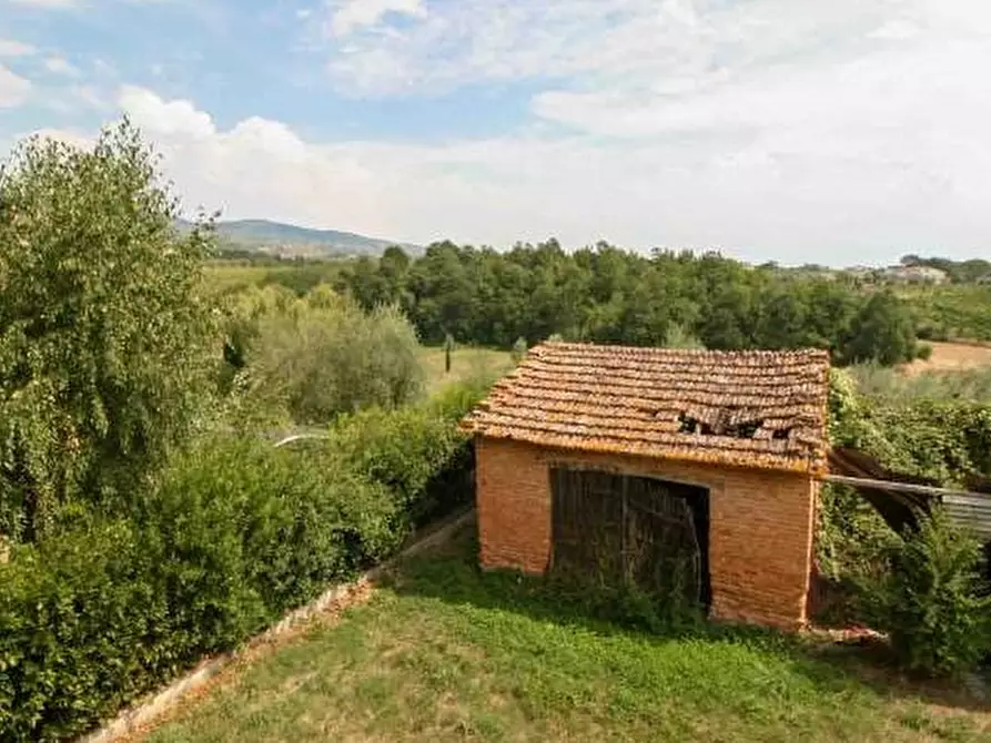 Immagine 13 di Rustico / casale in vendita  a Vinci