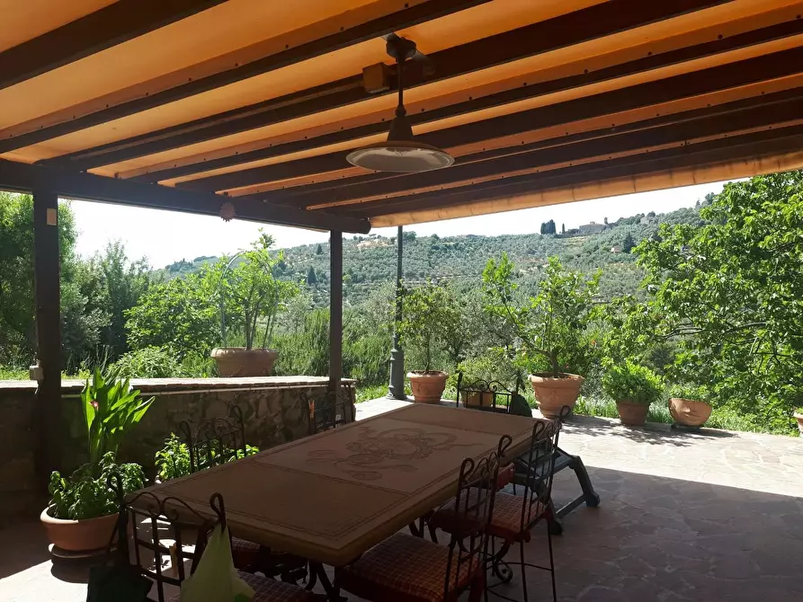Immagine 28 di Casa colonica in vendita  a Vinci