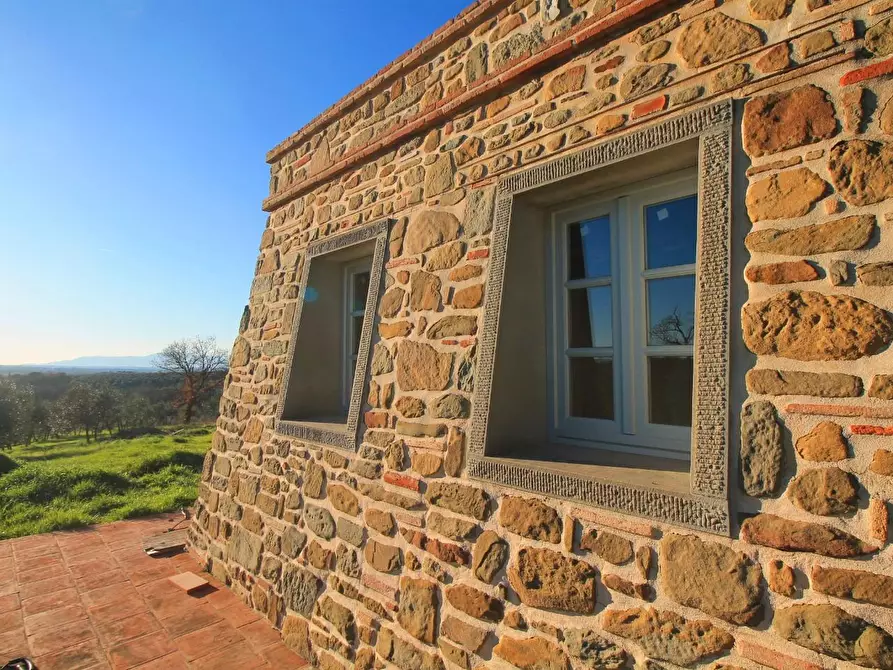 Immagine 8 di Casa colonica in vendita  a Vinci