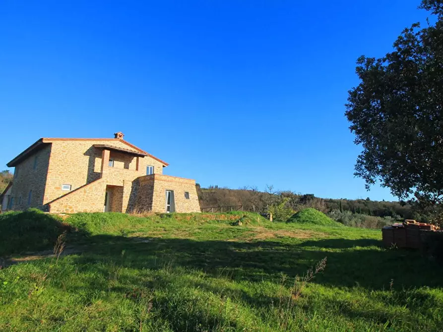 Immagine 19 di Casa colonica in vendita  a Vinci