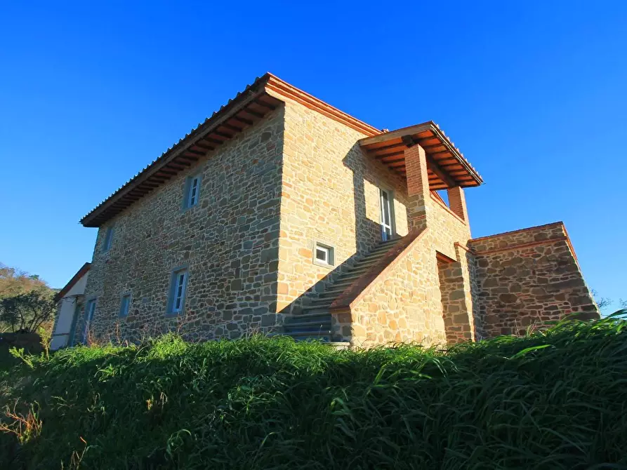 Immagine 6 di Casa colonica in vendita  a Vinci