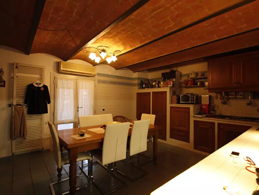 Immagine 19 di Rustico / casale in vendita  a Vinci