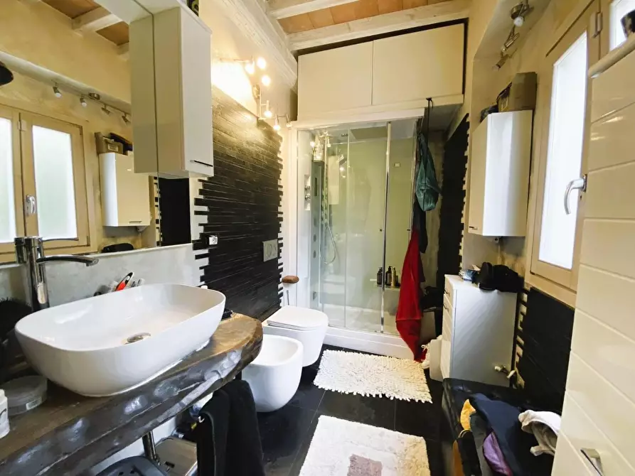 Immagine 23 di Rustico / casale in vendita  a Vinci