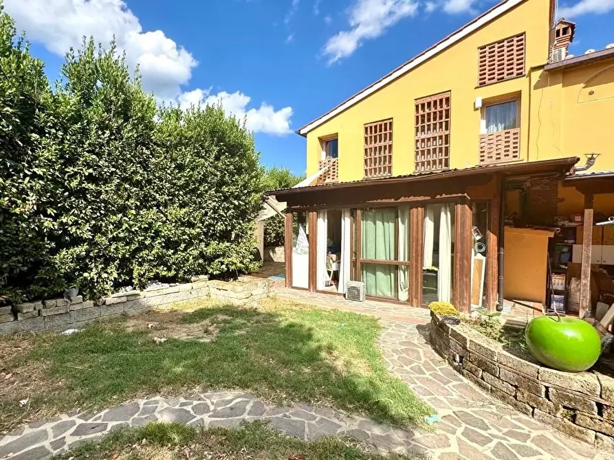 Immagine 2 di Rustico / casale in vendita  a Vinci