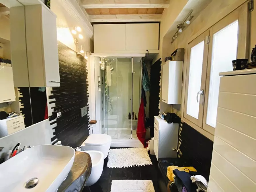 Immagine 22 di Rustico / casale in vendita  a Vinci