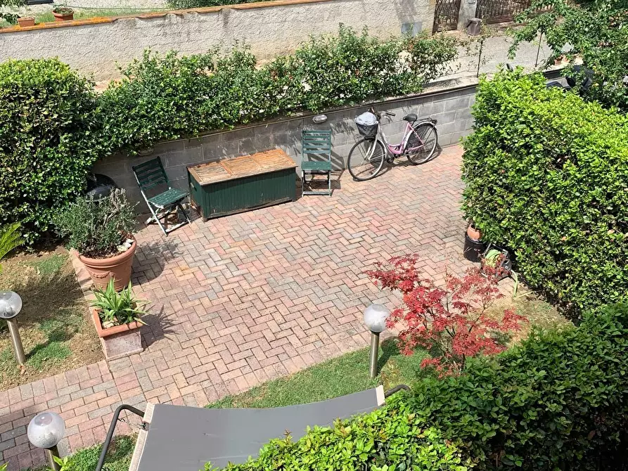 Immagine 29 di Appartamento in vendita  a Pontedera