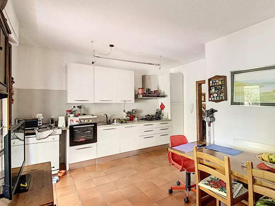 Immagine 5 di Villetta a schiera in vendita  a Viareggio