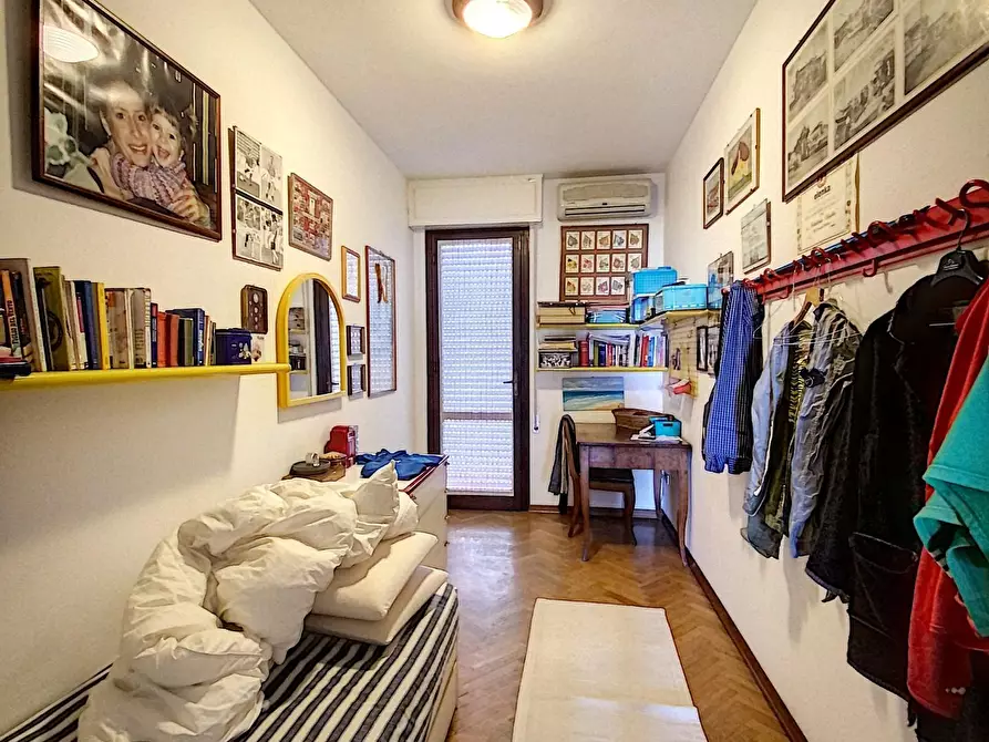 Immagine 12 di Villetta a schiera in vendita  a Viareggio