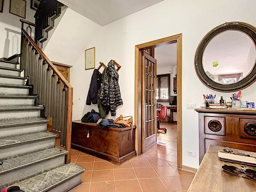 Immagine 3 di Villetta a schiera in vendita  a Viareggio