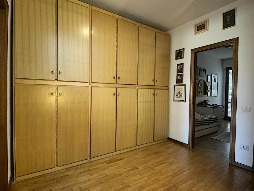 Immagine 8 di Villetta a schiera in vendita  a Viareggio