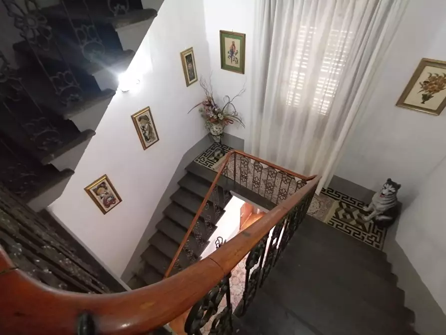 Immagine 5 di Villa in vendita  a Cascina