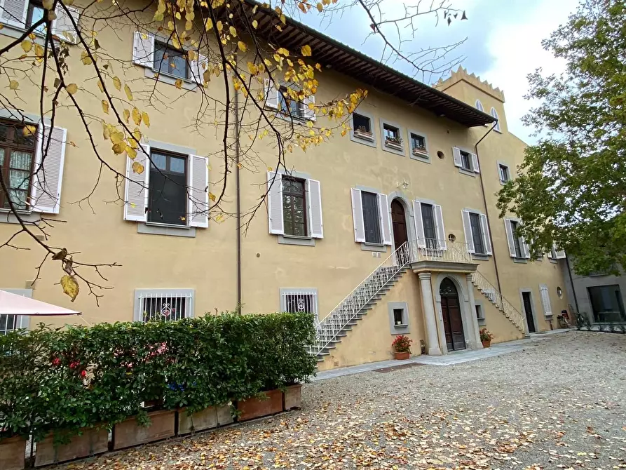 Immagine 38 di Appartamento in vendita  a Pontedera