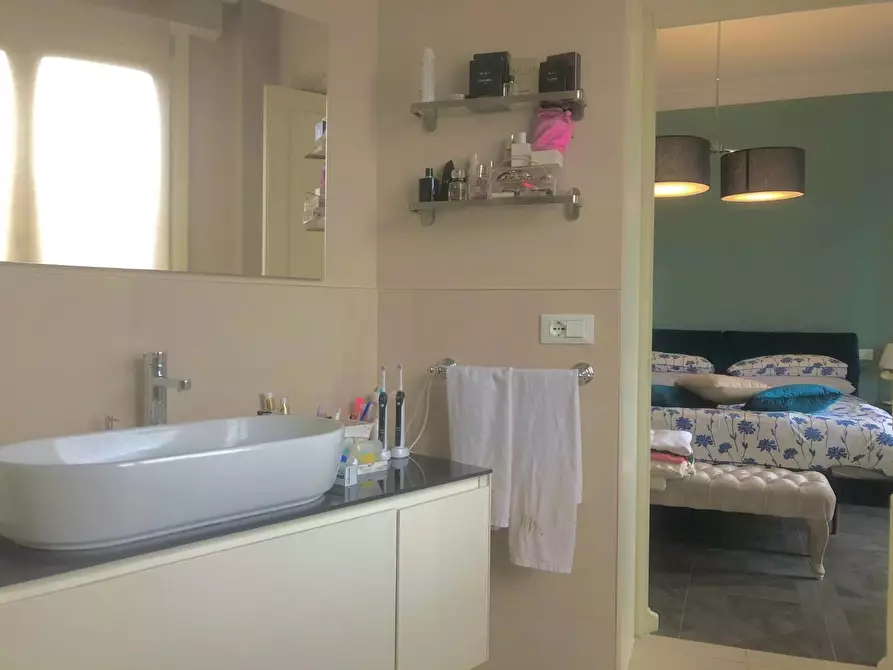 Immagine 23 di Appartamento in vendita  a Empoli