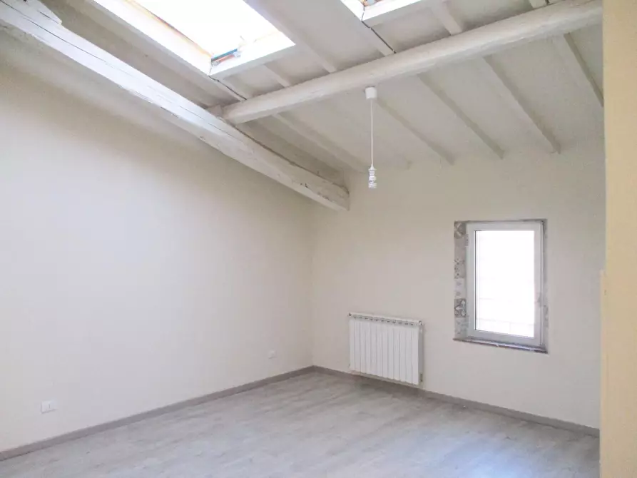 Immagine 2 di Appartamento in vendita  a Pontedera