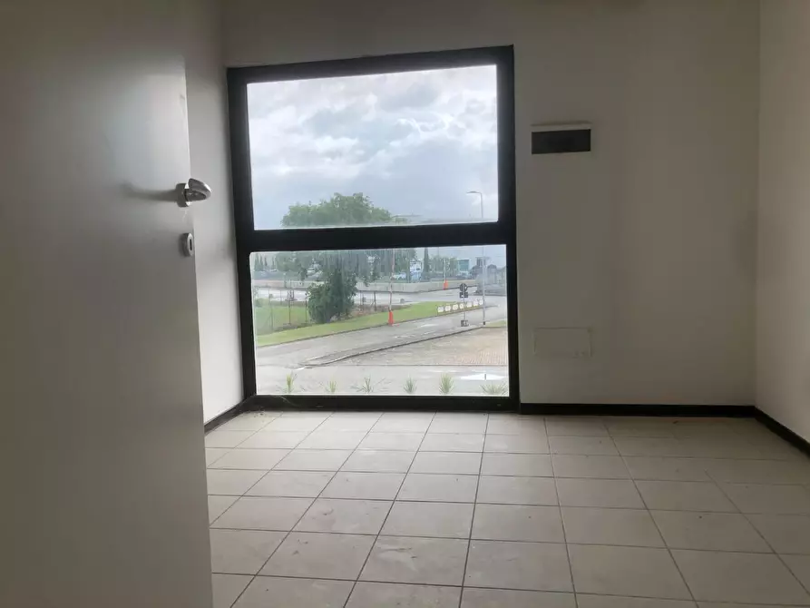 Immagine 3 di Ufficio in vendita  a Altopascio