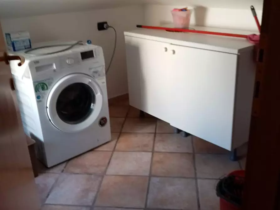 Immagine 25 di Villa in vendita  a Carrara