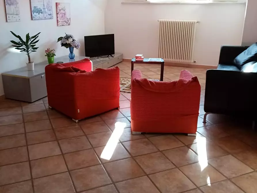 Immagine 21 di Villa in vendita  a Carrara