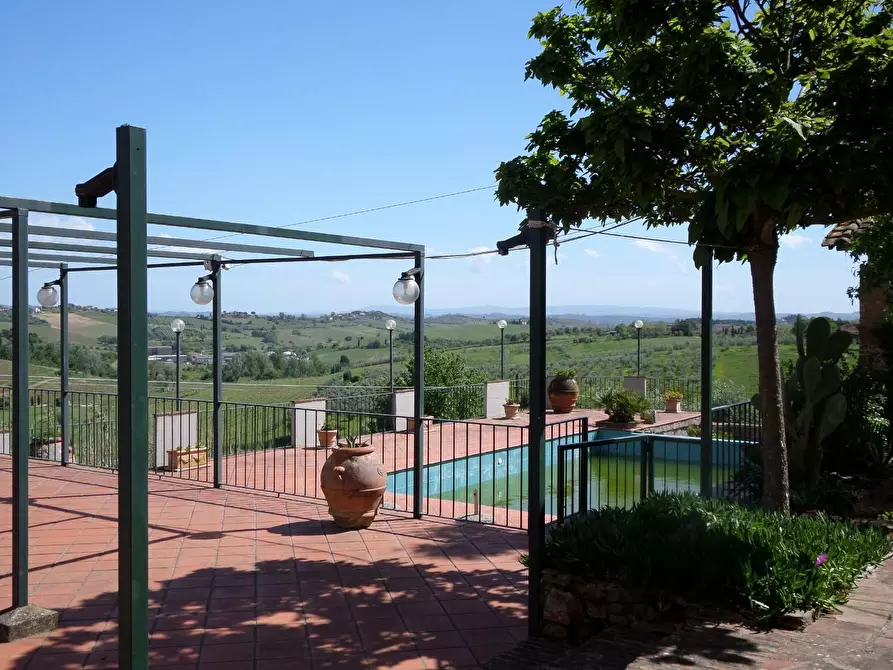 Immagine 8 di Casa semindipendente in vendita  a Vinci