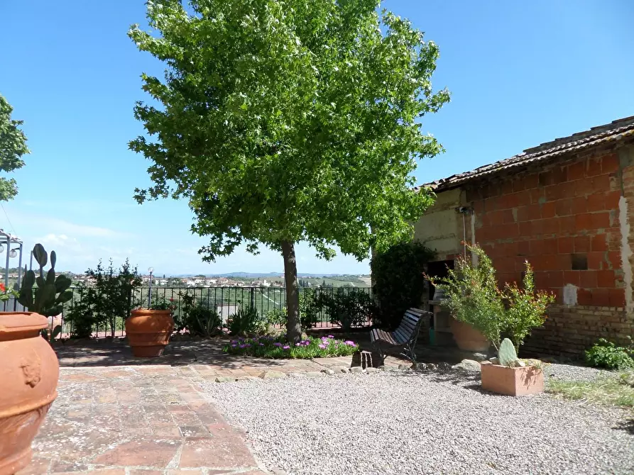 Immagine 4 di Casa semindipendente in vendita  a Vinci