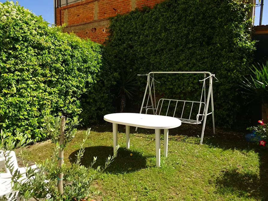 Immagine 17 di Appartamento in vendita  a Pontedera