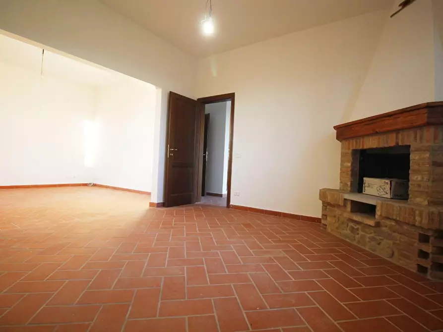 Immagine 14 di Casa colonica in vendita  a Vinci