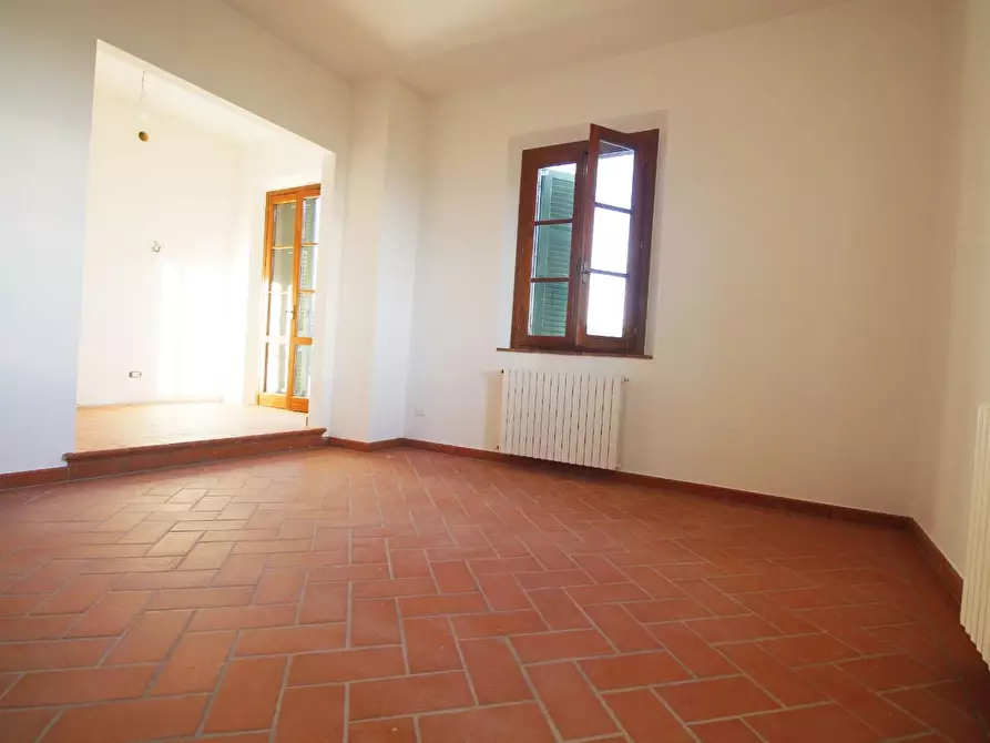 Immagine 9 di Casa colonica in vendita  a Vinci