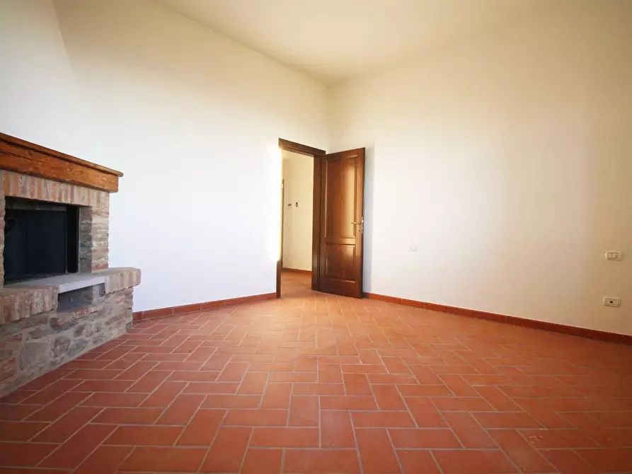 Immagine 7 di Casa colonica in vendita  a Vinci