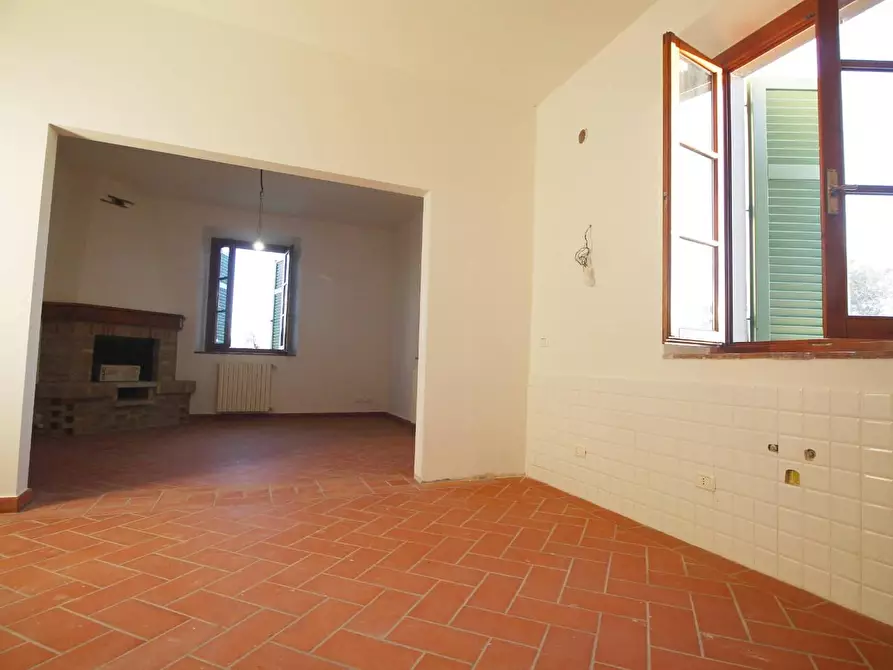 Immagine 15 di Casa colonica in vendita  a Vinci
