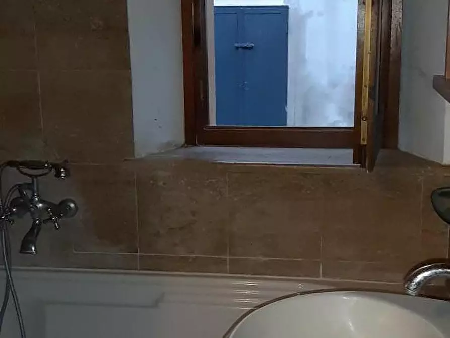 Immagine 17 di Appartamento in vendita  a Colle Di Val D'elsa