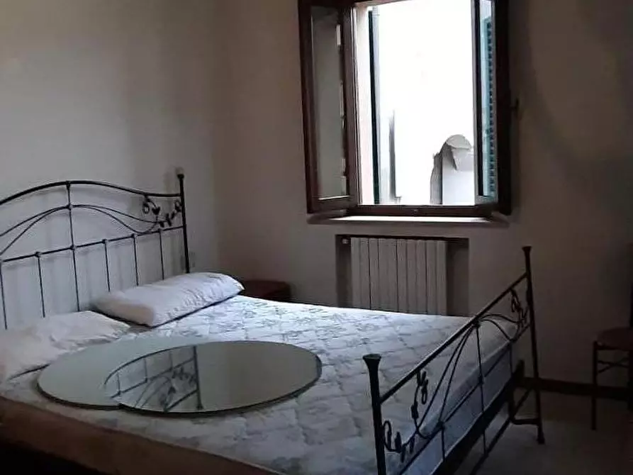 Immagine 11 di Appartamento in vendita  a Colle Di Val D'elsa