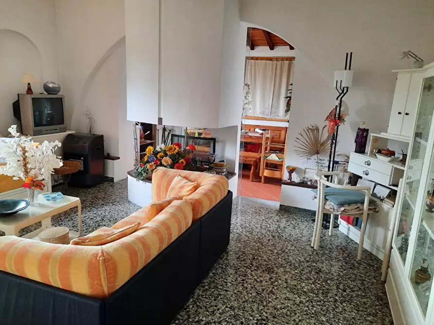 Immagine 5 di Appartamento in vendita  a San Gimignano