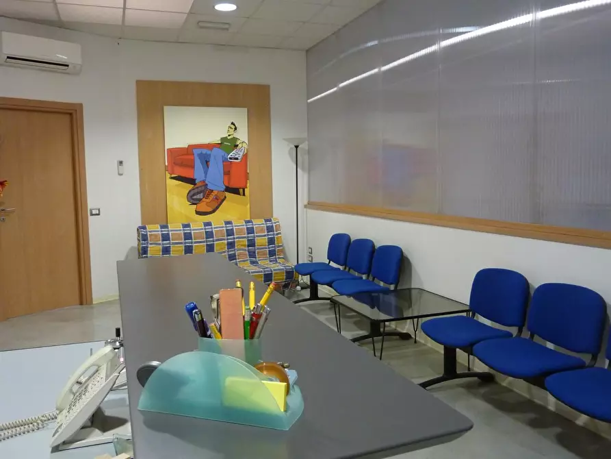 Immagine 7 di Ufficio in affitto  a Empoli