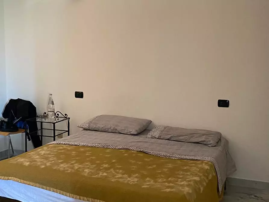 Immagine 4 di Villa in vendita  a Carrara
