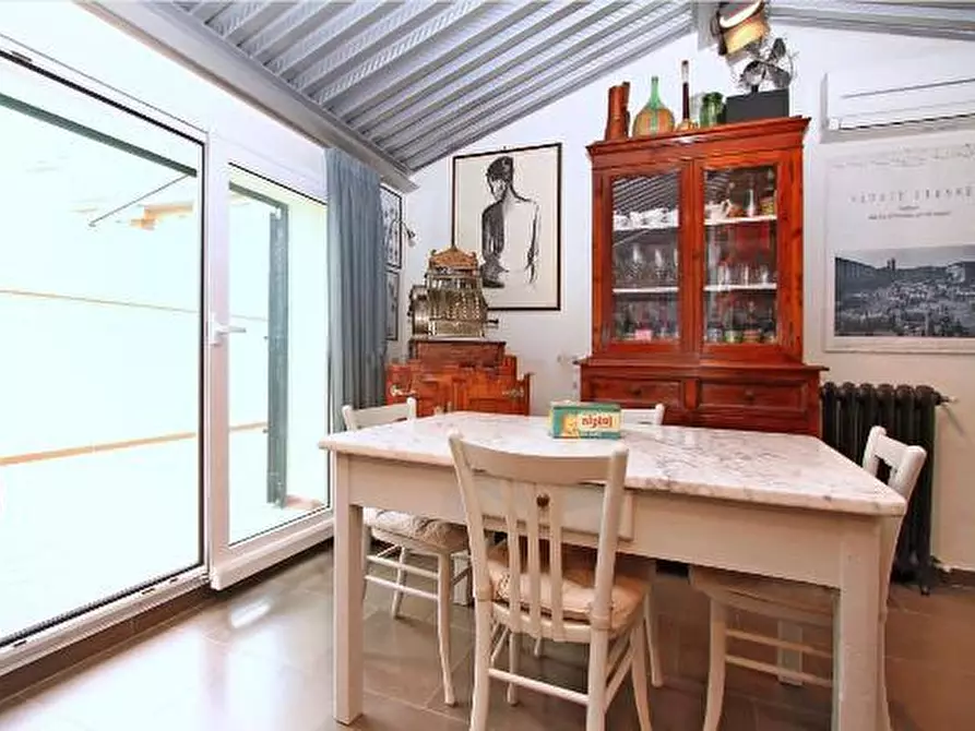 Immagine 2 di Appartamento in vendita  a Poggibonsi