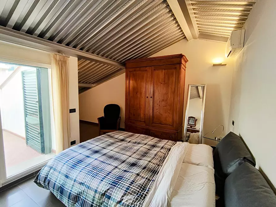 Immagine 22 di Appartamento in vendita  a Poggibonsi